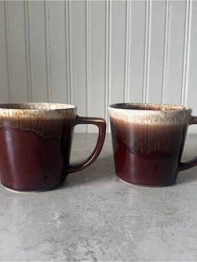 Vintage McCoy USA Pottery Brown Drip Glaze Coffee Mugs Set of 2 EUC 5”